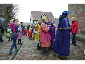 Aussendung der Sternsinger in Naumburg (Foto: Karl-Franz Thiede)